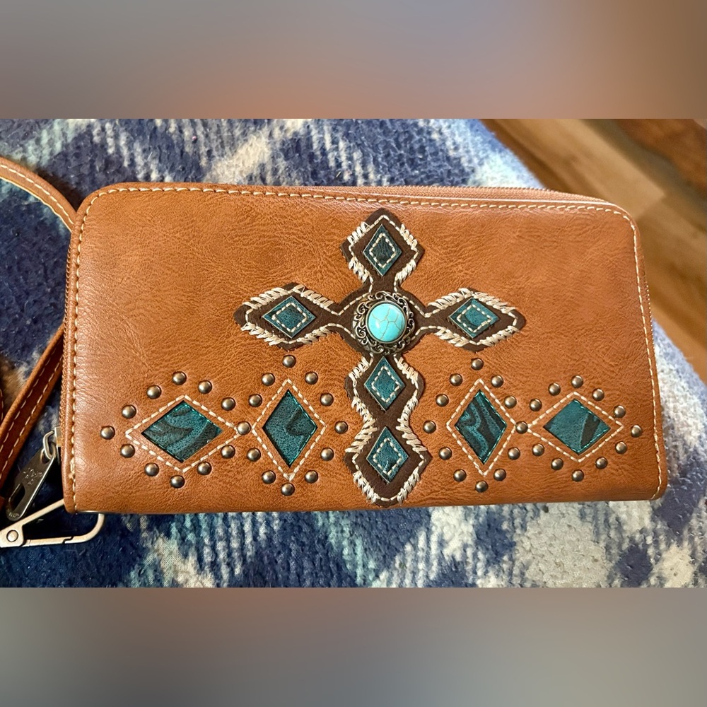 NWT Brown and Turquoise women’s wallet